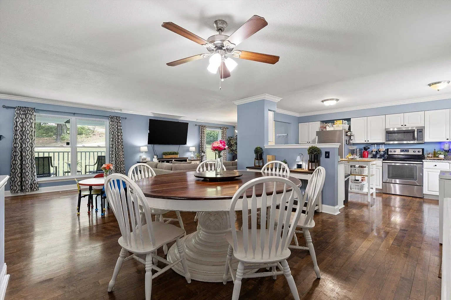 3-Bedroom Chattanooga, TN Home with 0.46-Acre Lot and Finished Basement photo 9