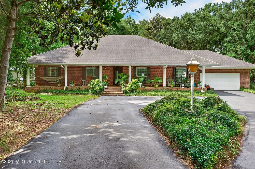 Biloxi, Mississippi Country Home on 3 Acres with Workshop for Sale photo 2