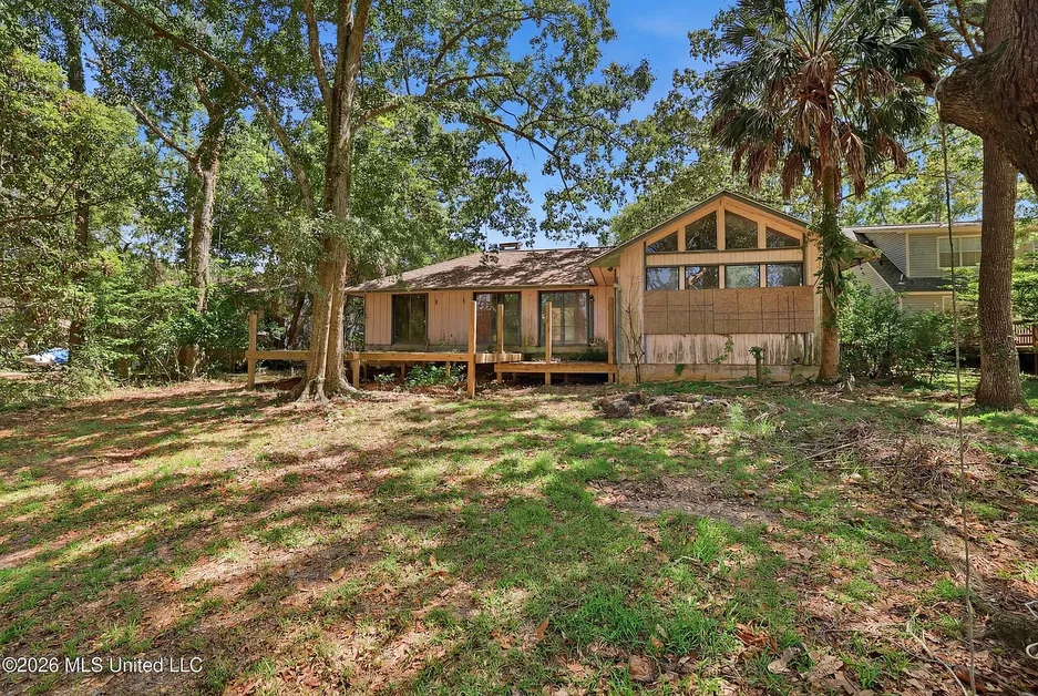 Sioux Bayou Country Home on 0.42 Acres in Gautier, MS photo 6