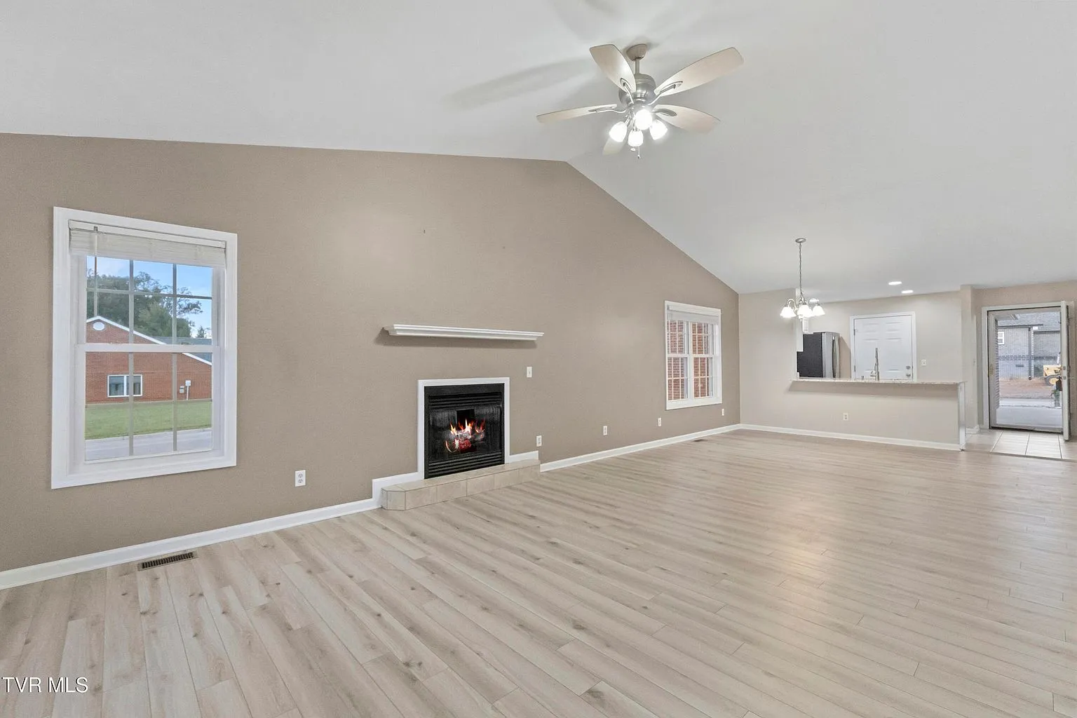 Greeneville, TN 2-Bedroom Condo with Mountain Views and 2-Car Garage photo 10
