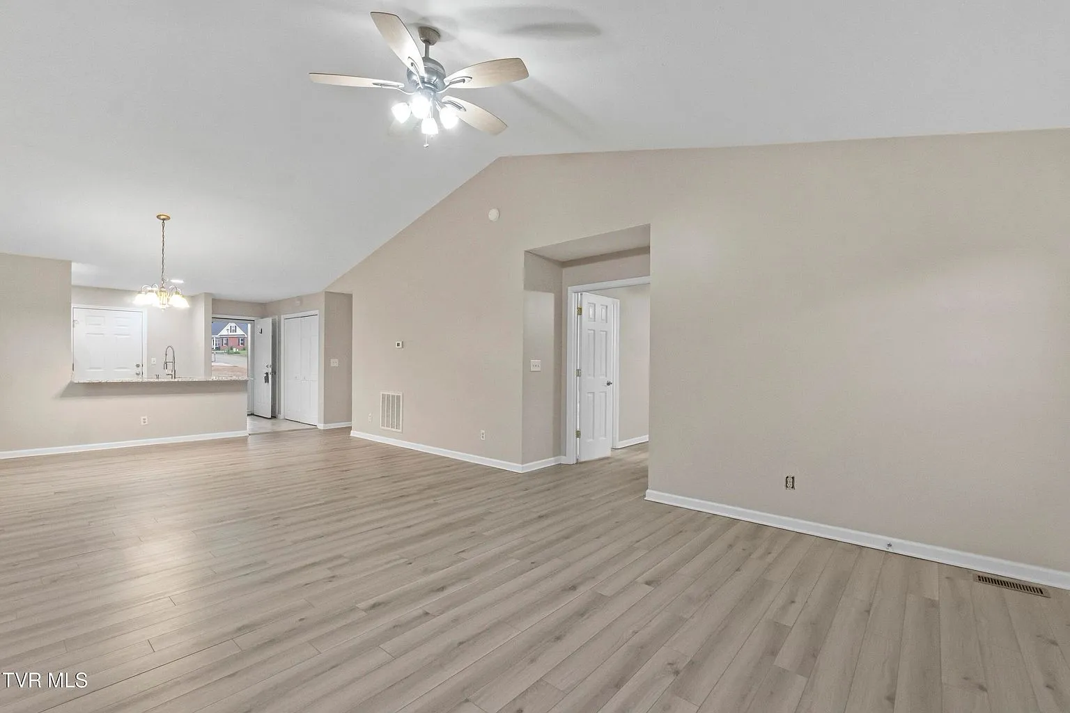 Greeneville, TN 2-Bedroom Condo with Mountain Views and 2-Car Garage photo 6