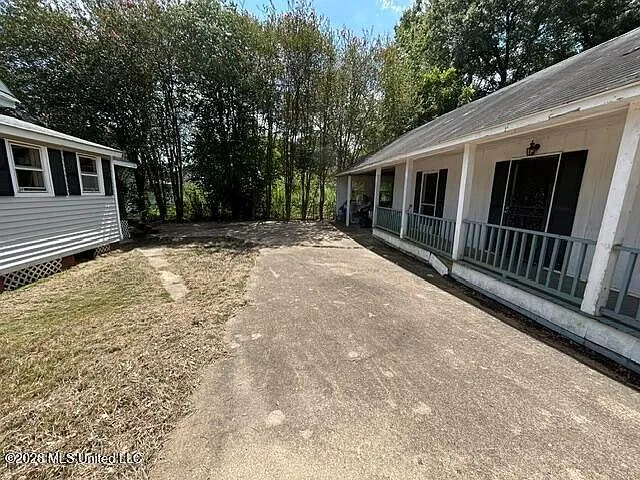 Magnolia, Mississippi 3-Bedroom Home with Guest House for Sale photo 5