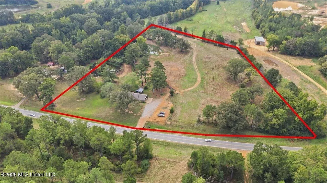 Canton, Mississippi Country Home on 9.8 Acres with Two Barns photo 3