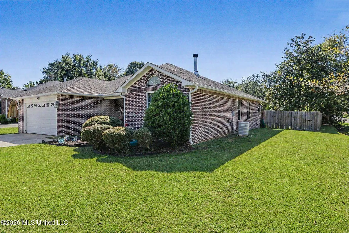 3-Bedroom Brick Home with Sun Porch in Ocean Springs, MS photo 2