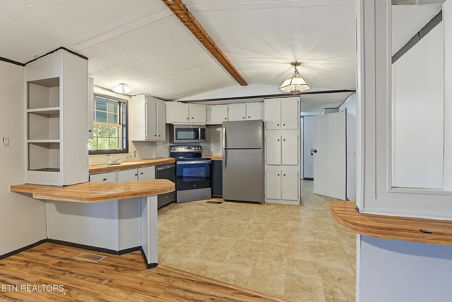 3-Bedroom Ranch on 0.45 Acres Just Outside Maryville, Blount County, TN photo 6