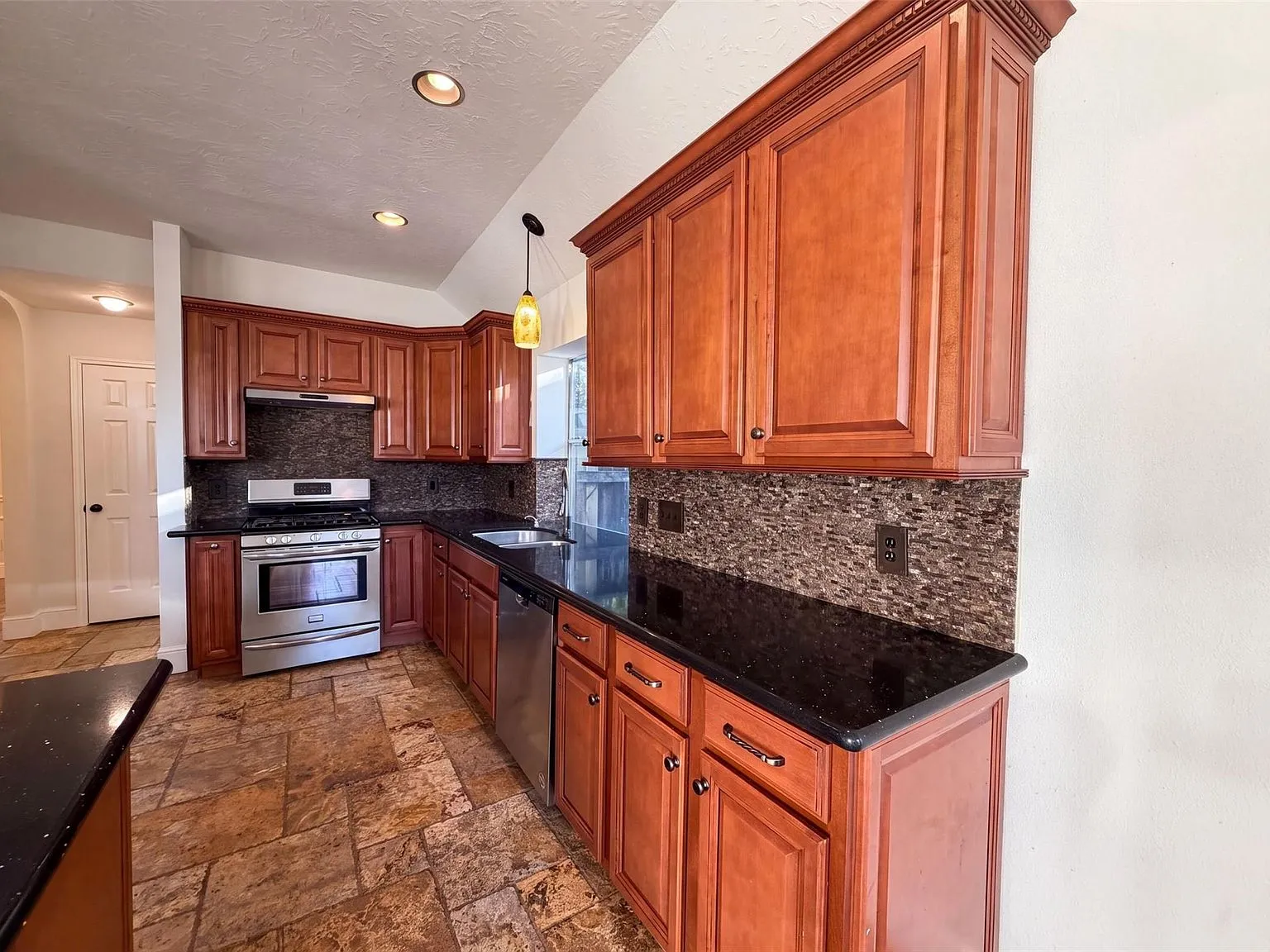 Updated Single-Family Home for Sale at 23130 Willow Canyon Dr, Katy, TX 77494 photo 9