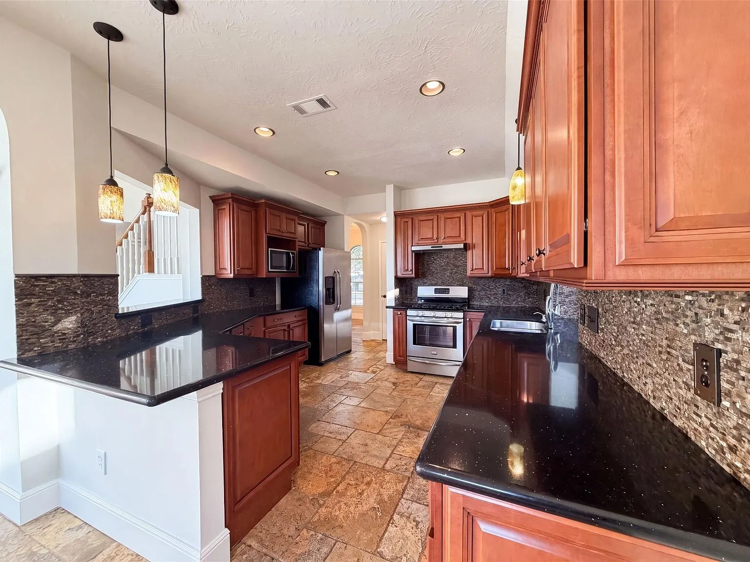 Updated Single-Family Home for Sale at 23130 Willow Canyon Dr, Katy, TX 77494 photo 7