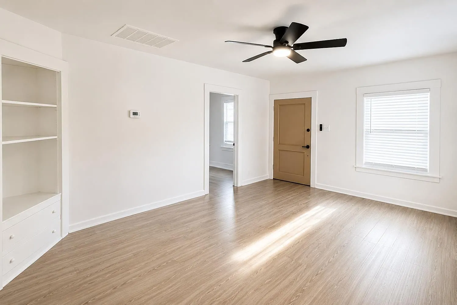 Remodeled Single-Family Home for Sale at 745 N Leslie St, Visalia, CA 93291 photo 6