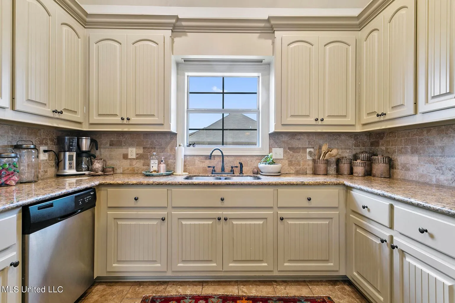 271 Rockbridge Drive in Madison, MS | 3-Bedroom Home with Pond Views photo 8