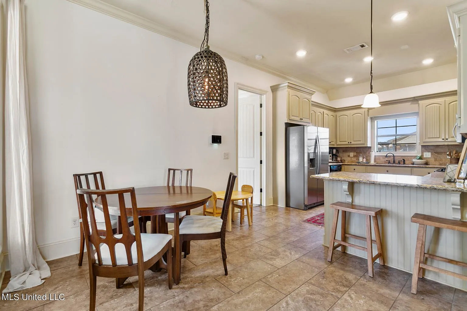 271 Rockbridge Drive in Madison, MS | 3-Bedroom Home with Pond Views photo 5