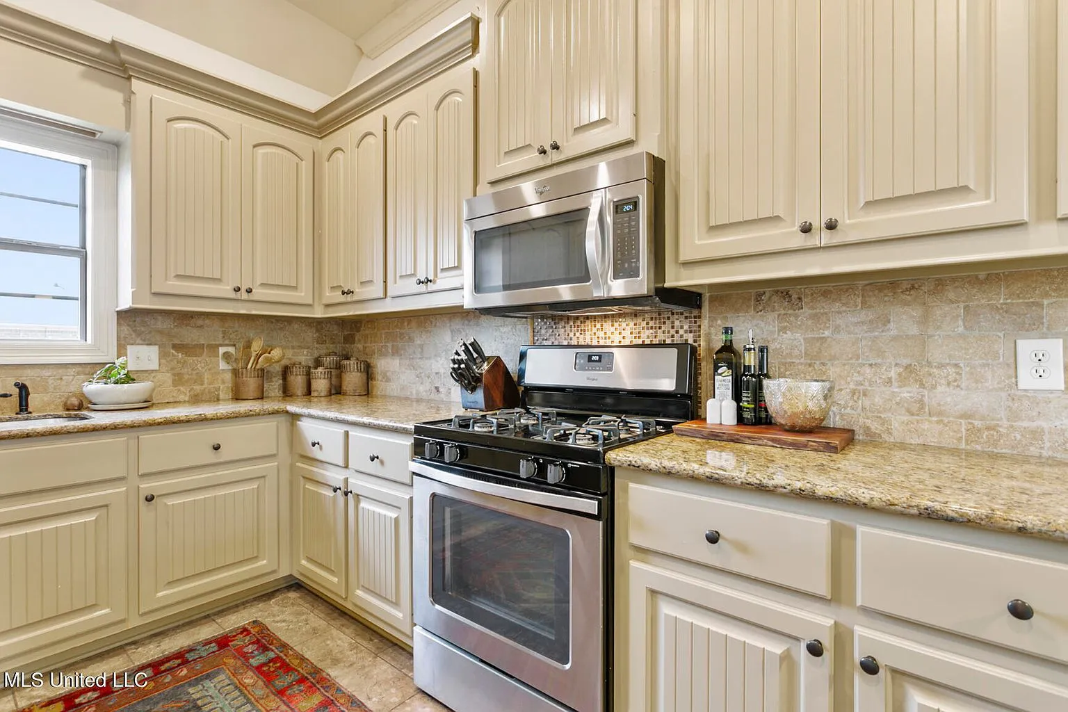 271 Rockbridge Drive in Madison, MS | 3-Bedroom Home with Pond Views photo 7