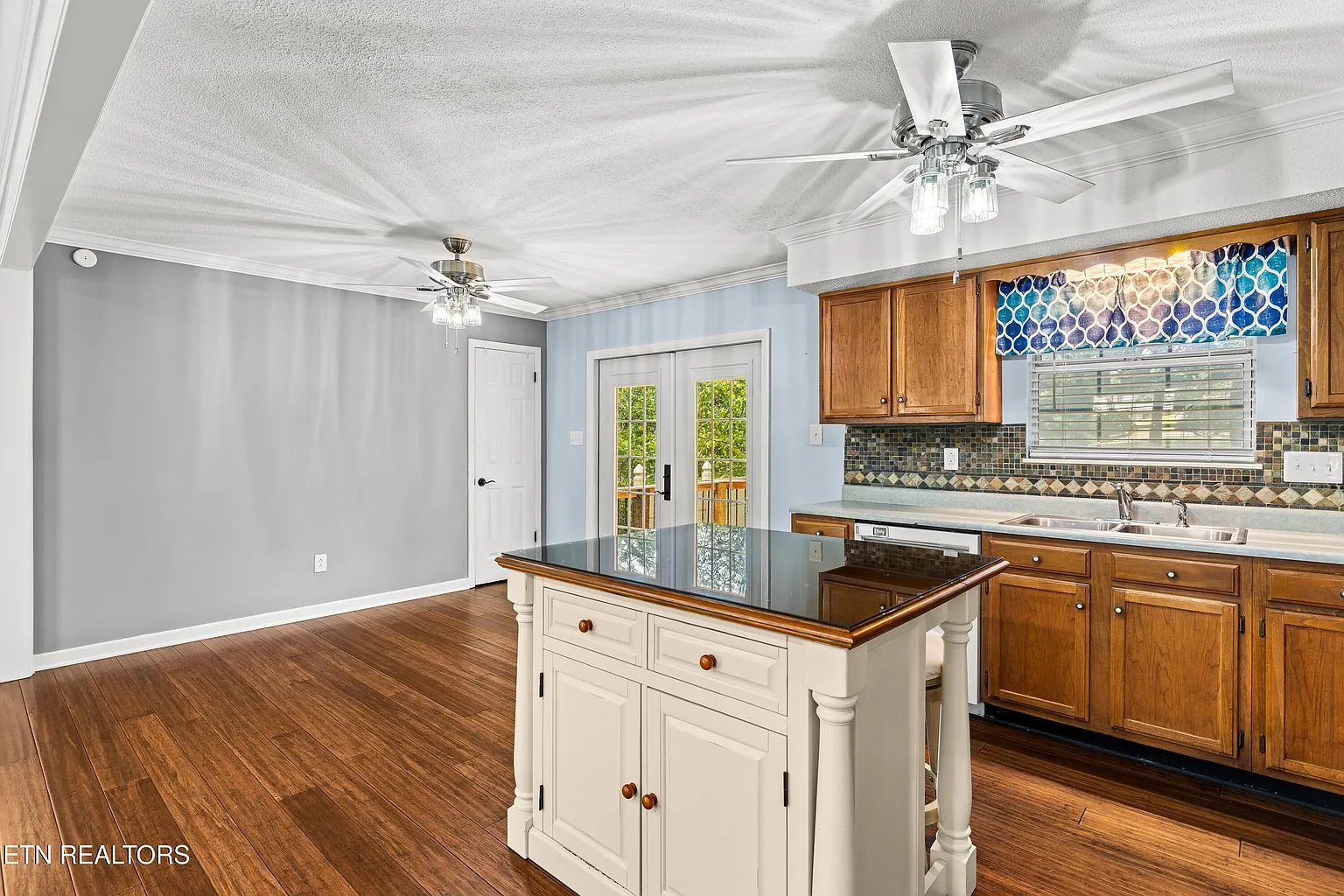 Maryville, TN Basement Ranch-Style Home with 3 Bedrooms and 0.37 Acres photo 10