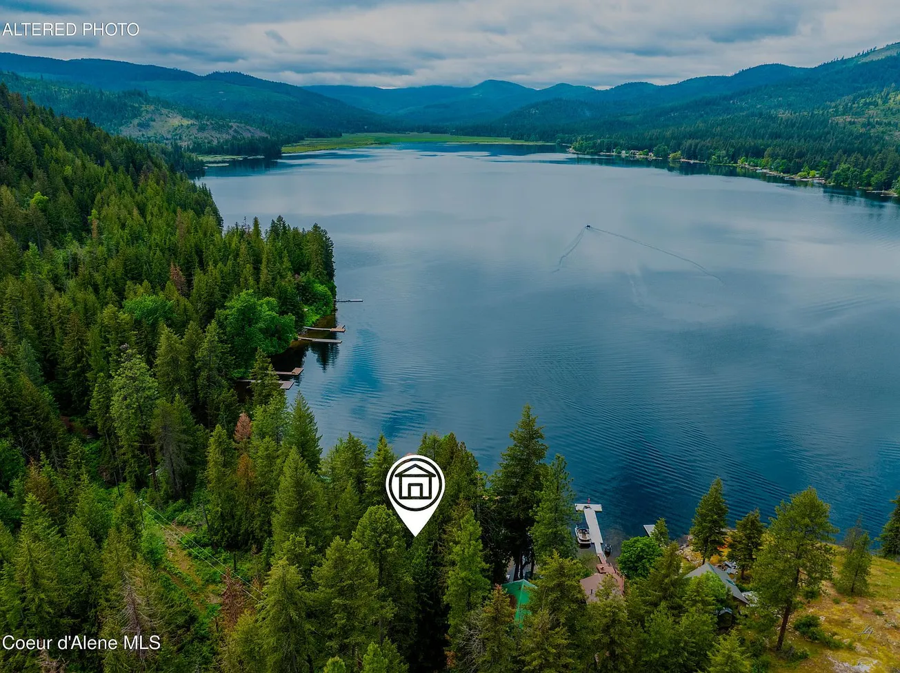 Twin Lakes Cabin on 100 Feet of Waterfront in Rathdrum, Idaho photo 3