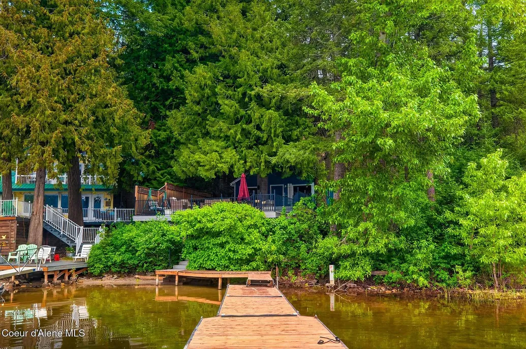 Twin Lakes Cabin on 100 Feet of Waterfront in Rathdrum, Idaho photo 9