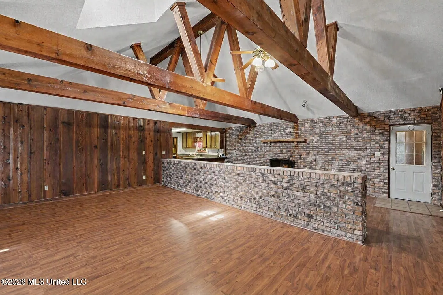 Lucedale, Mississippi Brick Country Home with 4 Bedrooms and 0.49 Acres photo 3