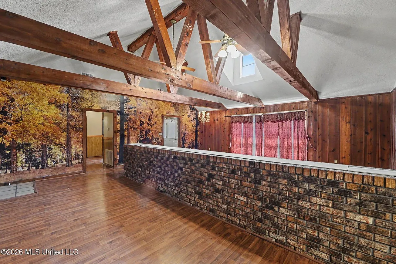 Lucedale, Mississippi Brick Country Home with 4 Bedrooms and 0.49 Acres photo 6