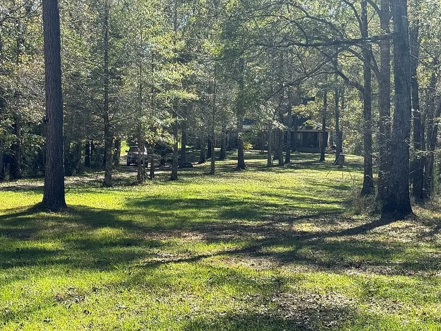 Utica, Mississippi Country Home with 20 Acres and a Porch photo 6