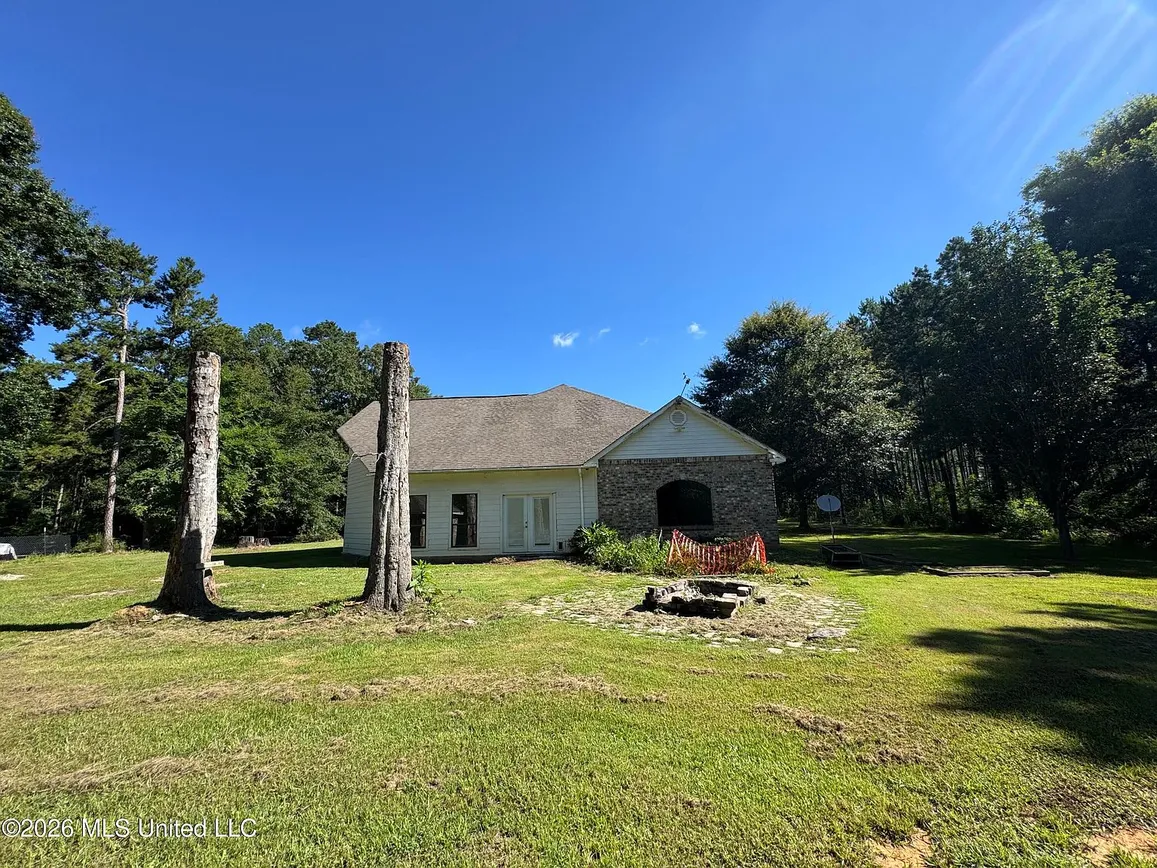 Magnolia, Mississippi Country Home on 2 Acres with 3 Bedrooms photo 3