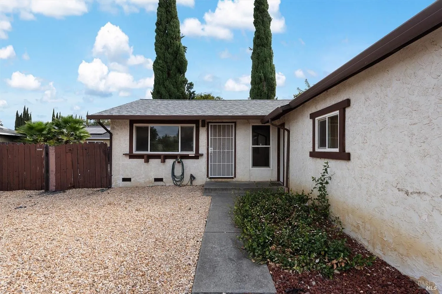436 Pepper Court, Vacaville, CA 95687: Single-Family Home with Renovation Potential photo 5
