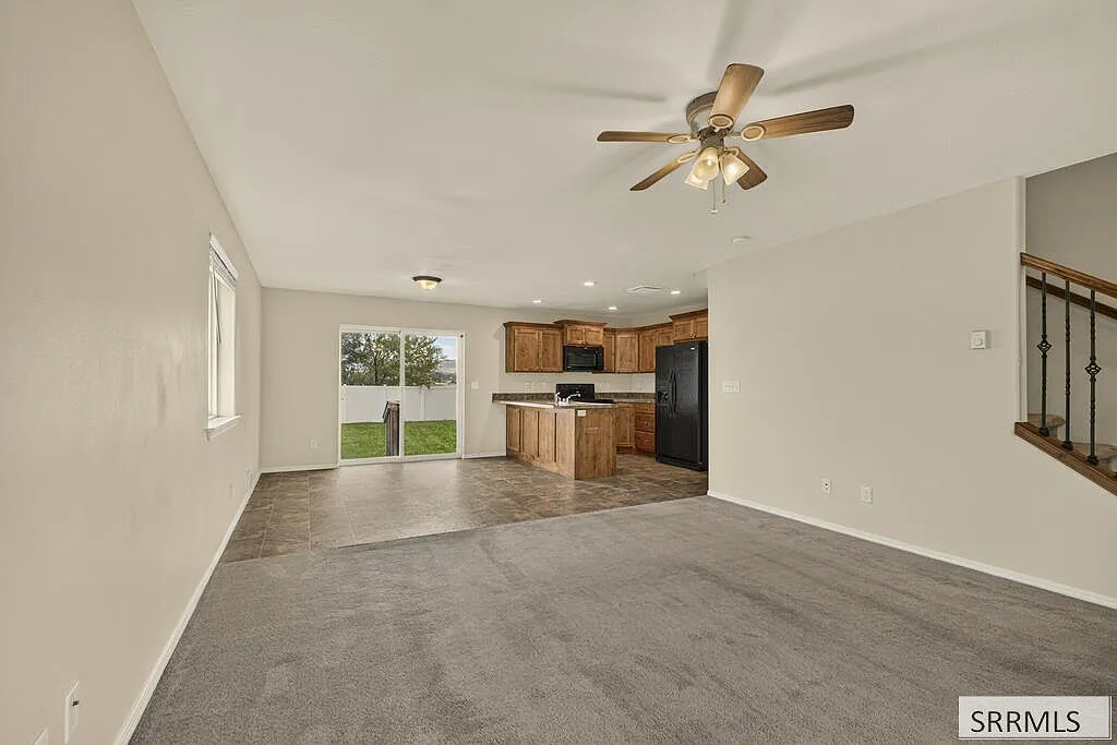 2085 Cassidy Dr, Ammon, ID 83406 | 3-Bedroom Townhouse for Sale photo 6