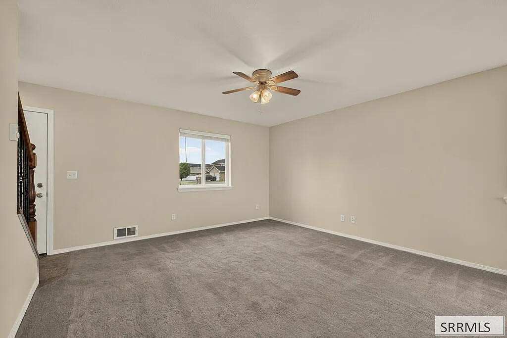 2085 Cassidy Dr, Ammon, ID 83406 | 3-Bedroom Townhouse for Sale photo 5