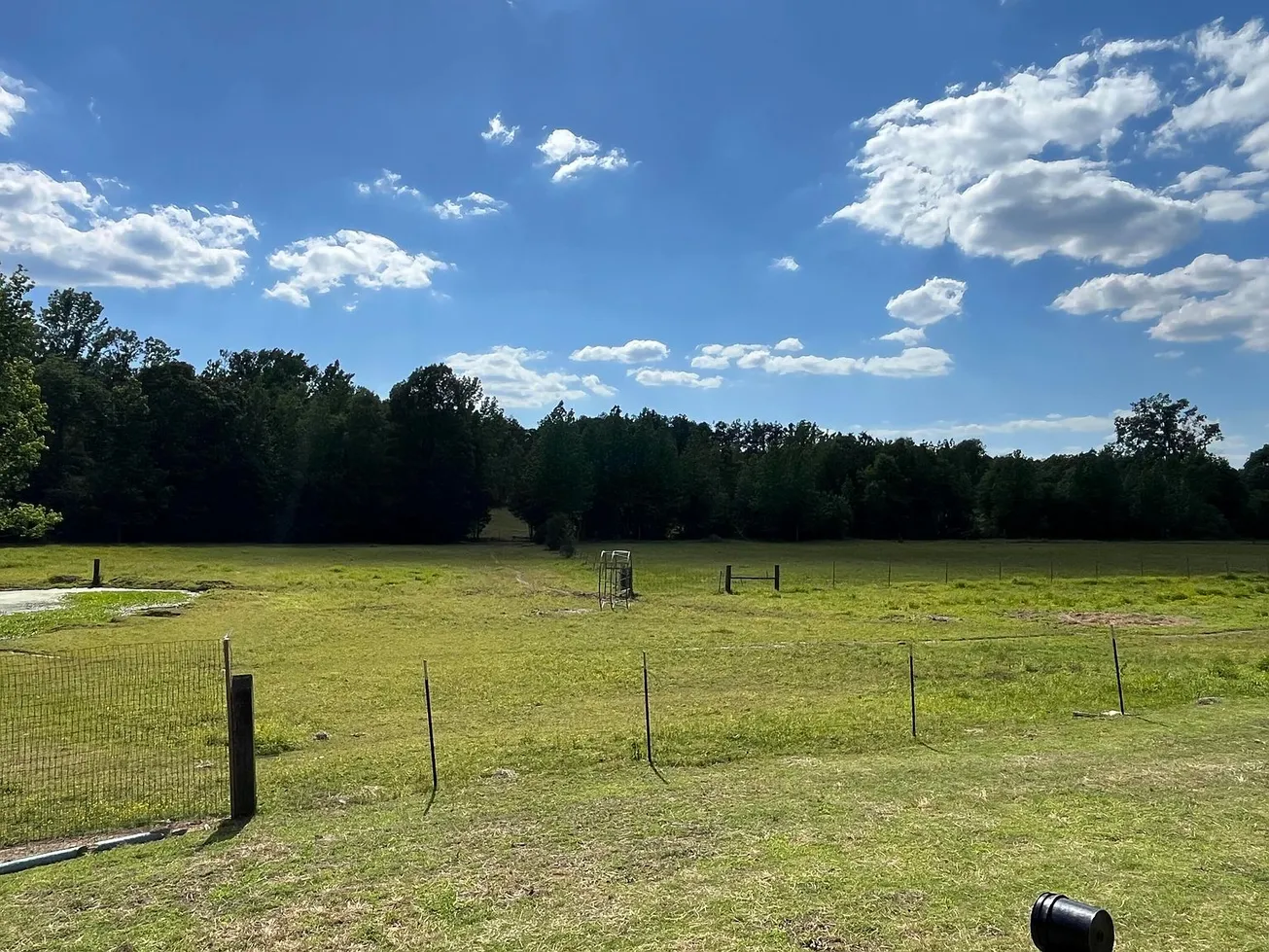 Pontotoc, Mississippi Farmhouse on 45 Acres with 5 Bedrooms photo 8