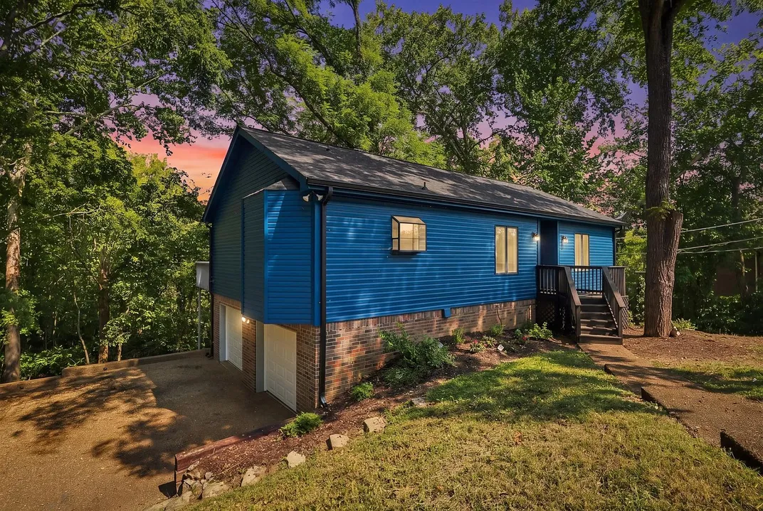 Updated 3-Bedroom Home with Private Wooded Backyard in Bellevue, Nashville photo 2