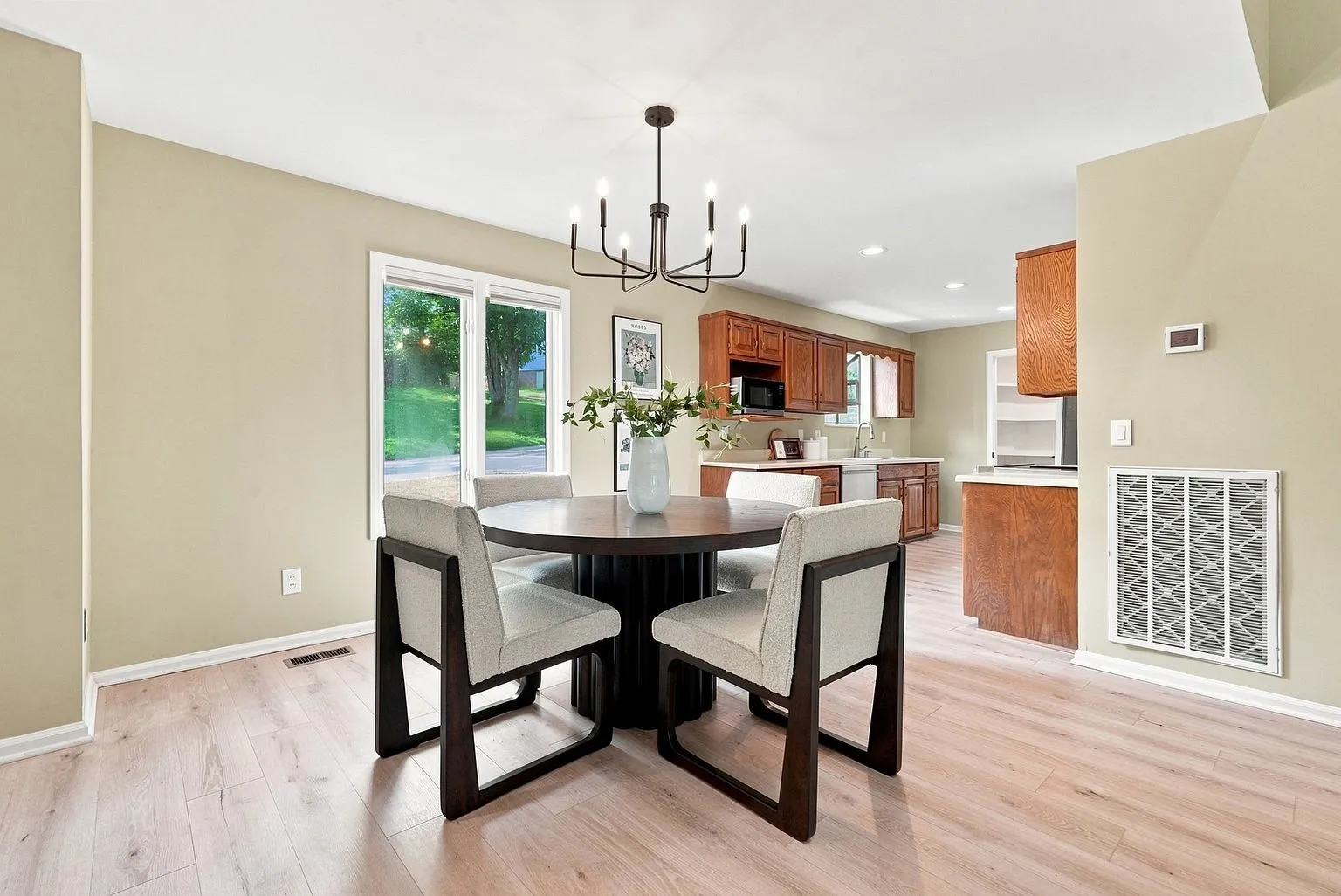 Updated 3-Bedroom Home with Private Wooded Backyard in Bellevue, Nashville photo 7