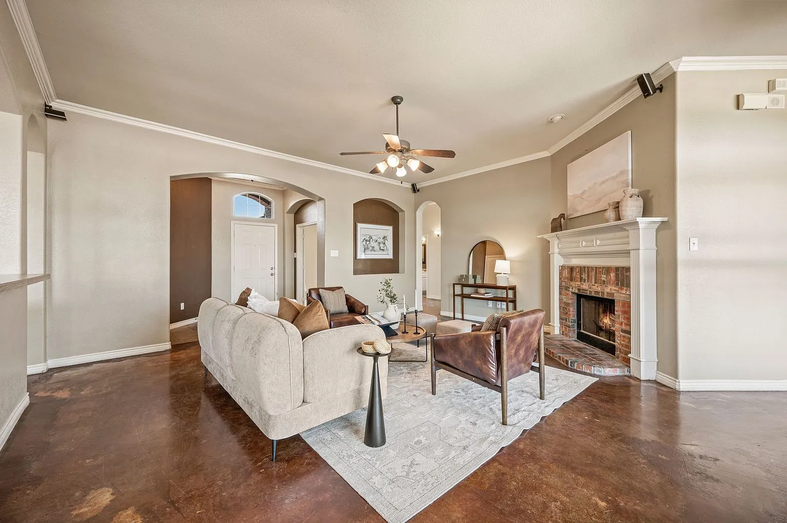 4-Bedroom Single-Family Home at 6701 Terrace Glen Dr, Arlington, TX photo 7