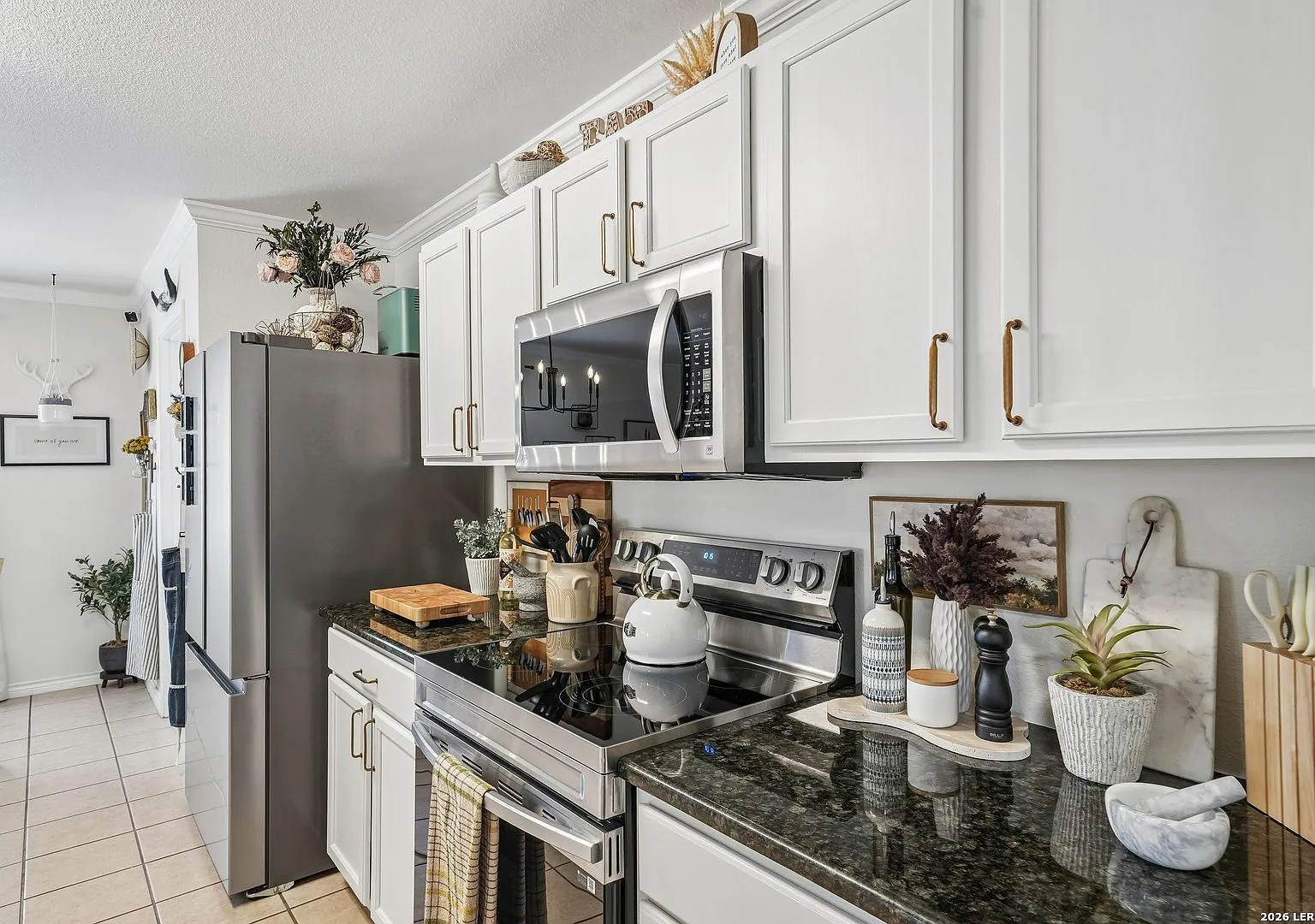 Updated Four-Bedroom Home with Downstairs Primary Suite in San Antonio, Texas photo 10