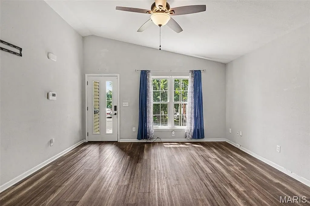 3-Bedroom Ranch Home for Sale at 617 N 6th St, Festus, MO 63028 photo 2