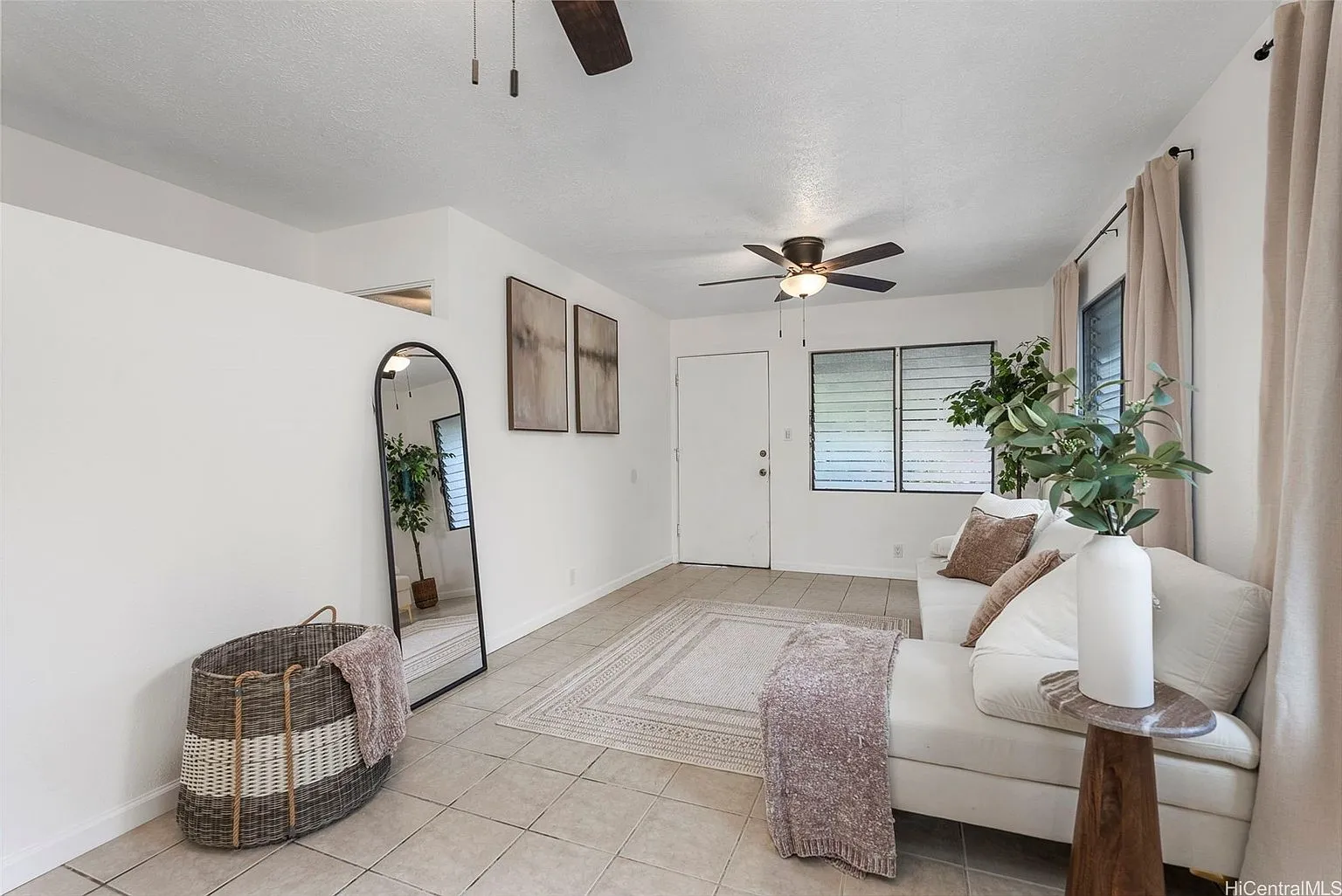 Remodeled 3-Bedroom Home with Outdoor Space in Waianae, Hawaii photo 4