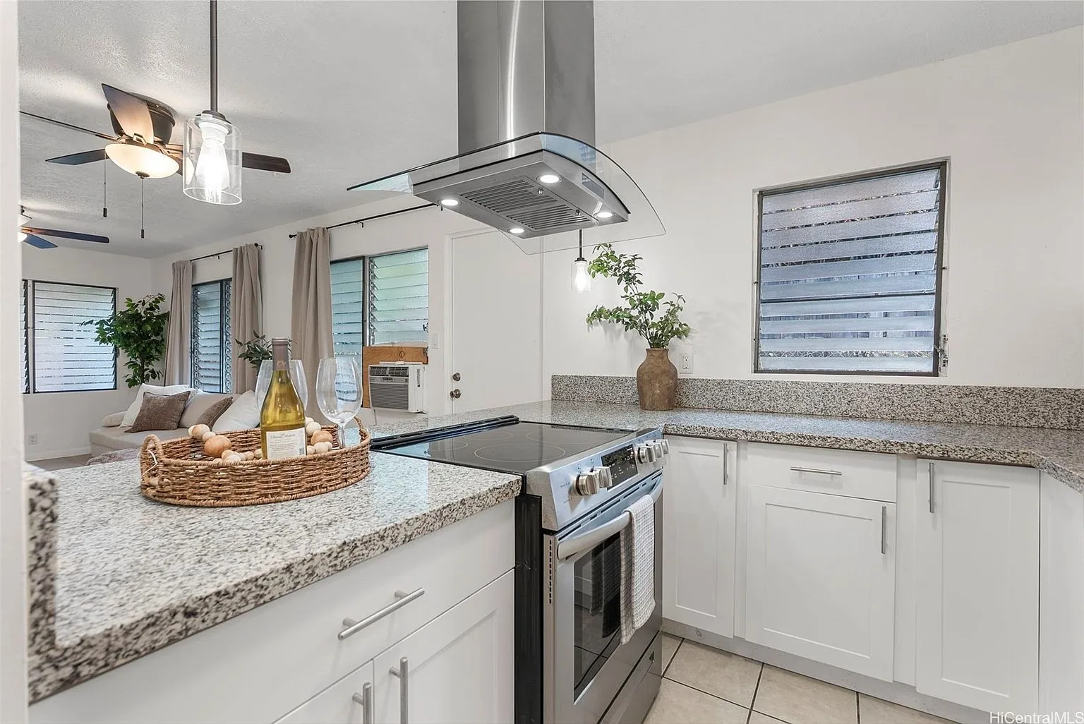 Remodeled 3-Bedroom Home with Outdoor Space in Waianae, Hawaii photo 9