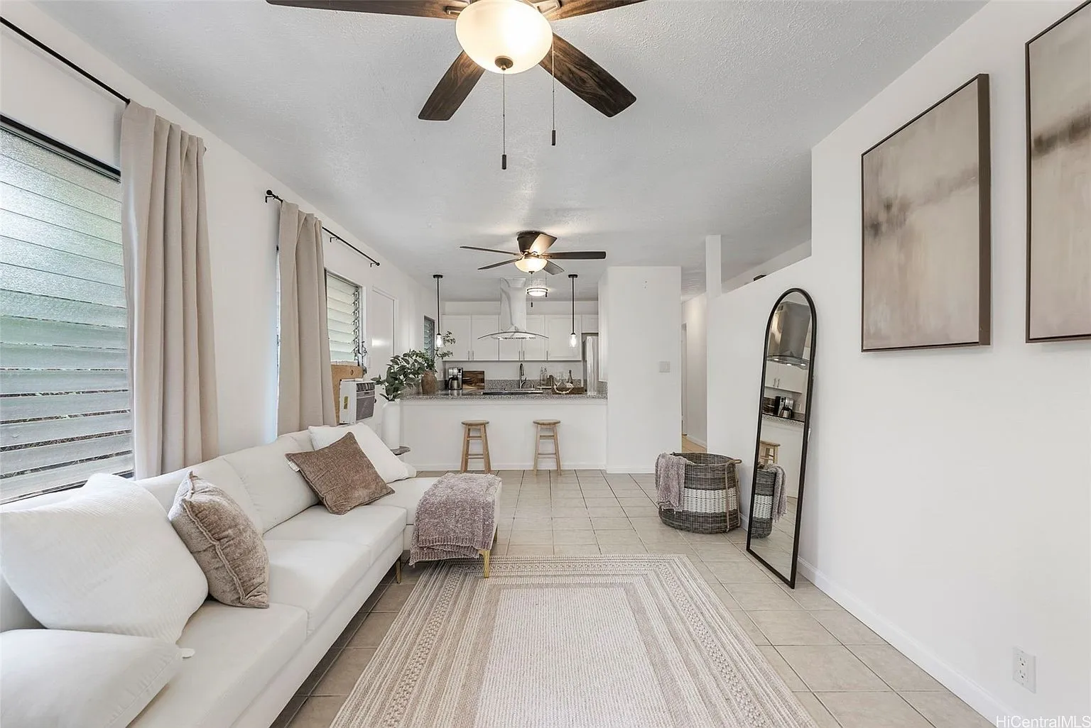 Remodeled 3-Bedroom Home with Outdoor Space in Waianae, Hawaii photo 2
