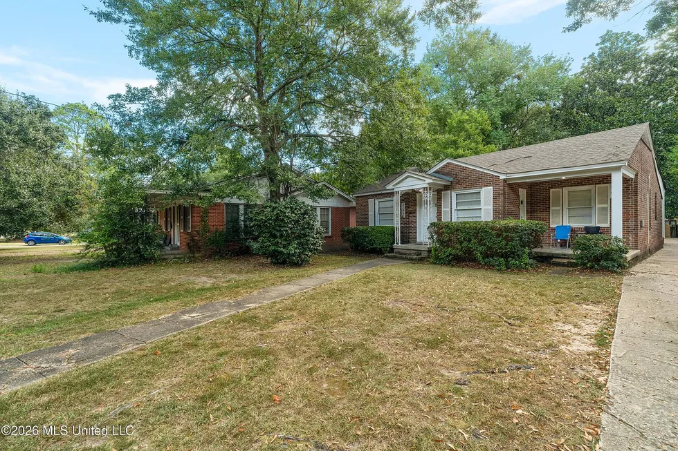 3-Bedroom Brick Home for Sale in Downtown Hattiesburg, MS photo 3