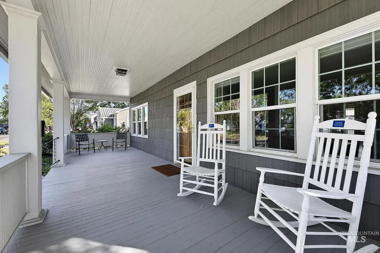 Historic 4-Bedroom Home with Detached Garage and Updated Interiors in Caldwell, Idaho photo 3