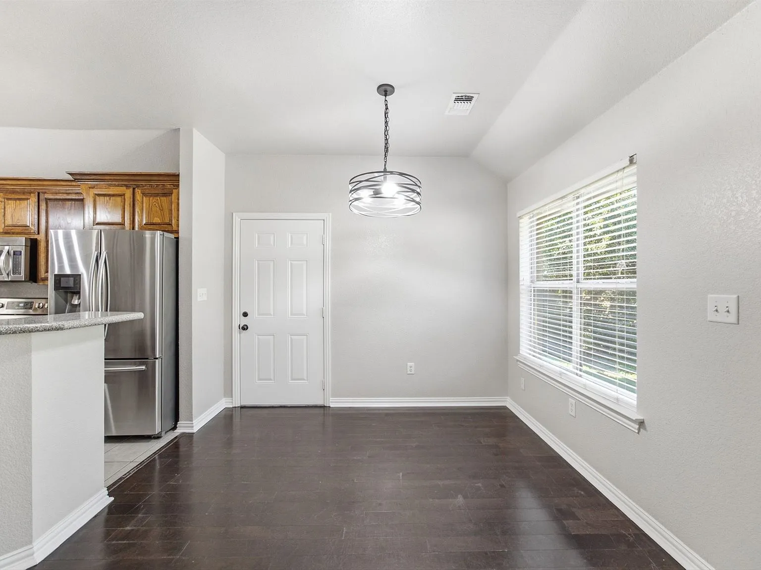3-Bedroom Brick Home with Extended Back Porch in Bridgeport, TX photo 5