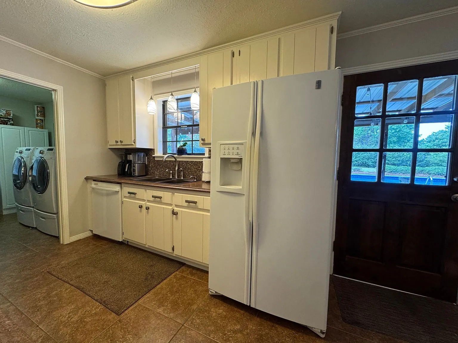 2314 Crestwood Dr: 4-Bedroom Home with Pool for Sale in Tupelo, Mississippi photo 7