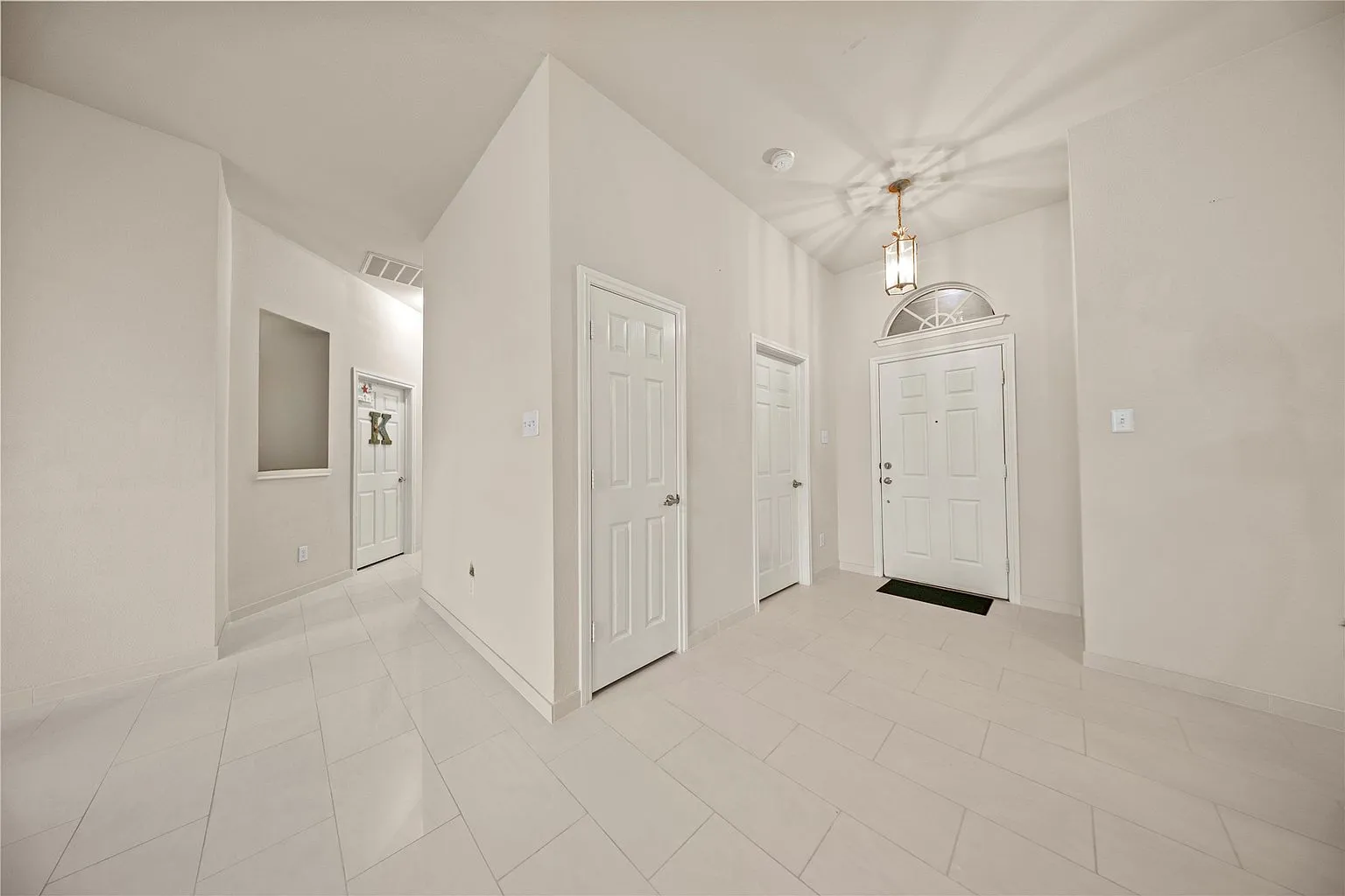 4-Bedroom Home on a 0.269-Acre Lot for Sale in Dallas, Texas photo 6