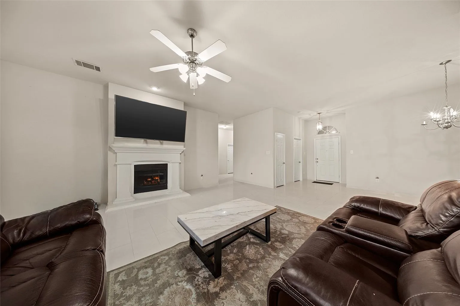 4-Bedroom Home on a 0.269-Acre Lot for Sale in Dallas, Texas photo 9