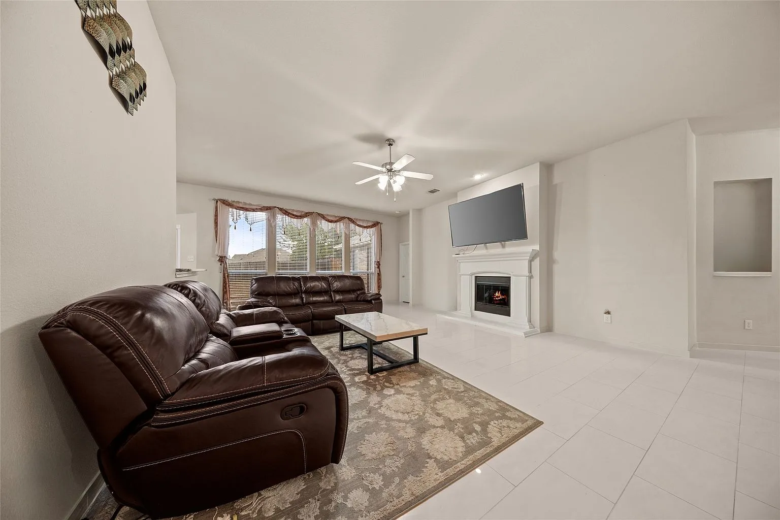 4-Bedroom Home on a 0.269-Acre Lot for Sale in Dallas, Texas photo 8
