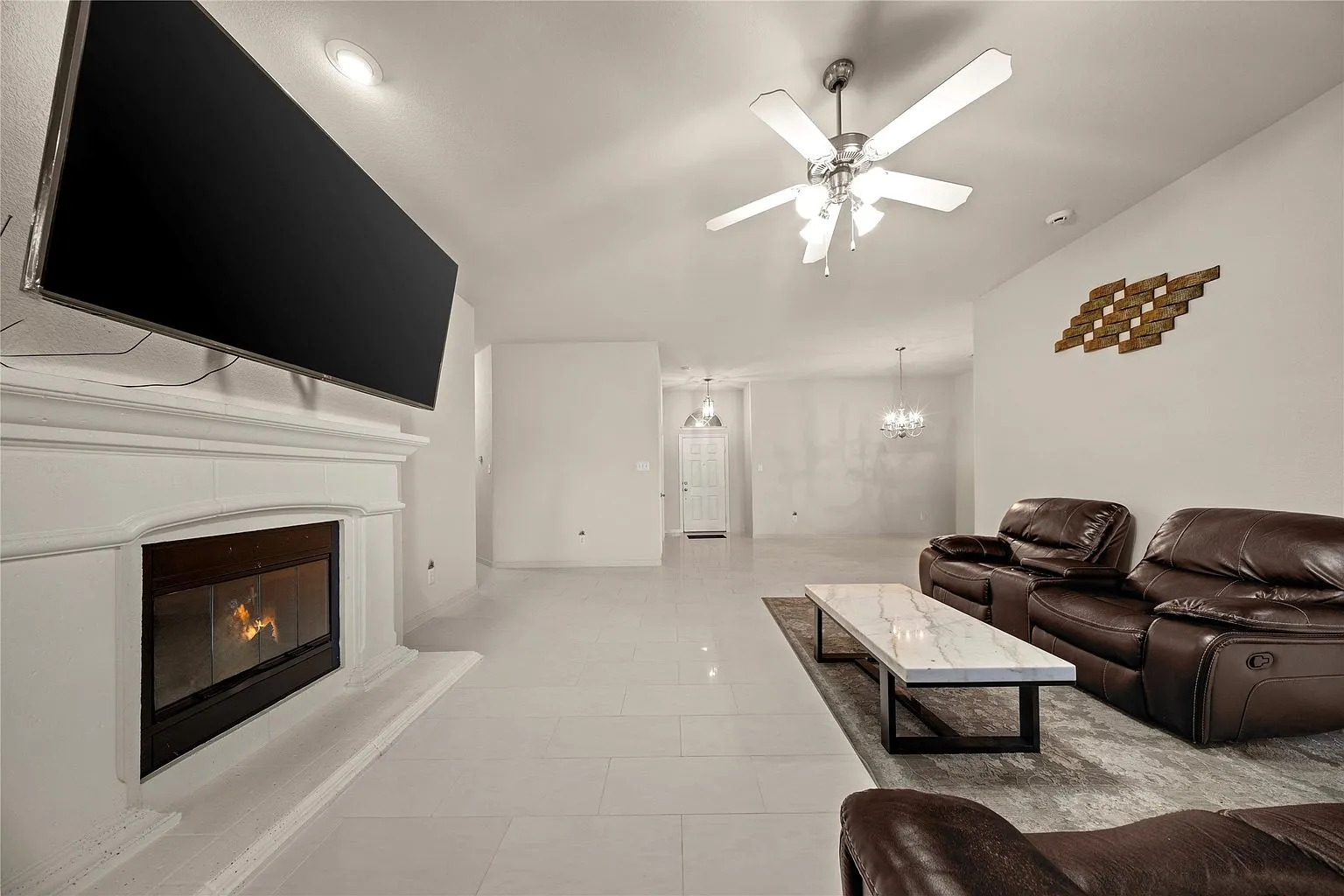 4-Bedroom Home on a 0.269-Acre Lot for Sale in Dallas, Texas photo 10