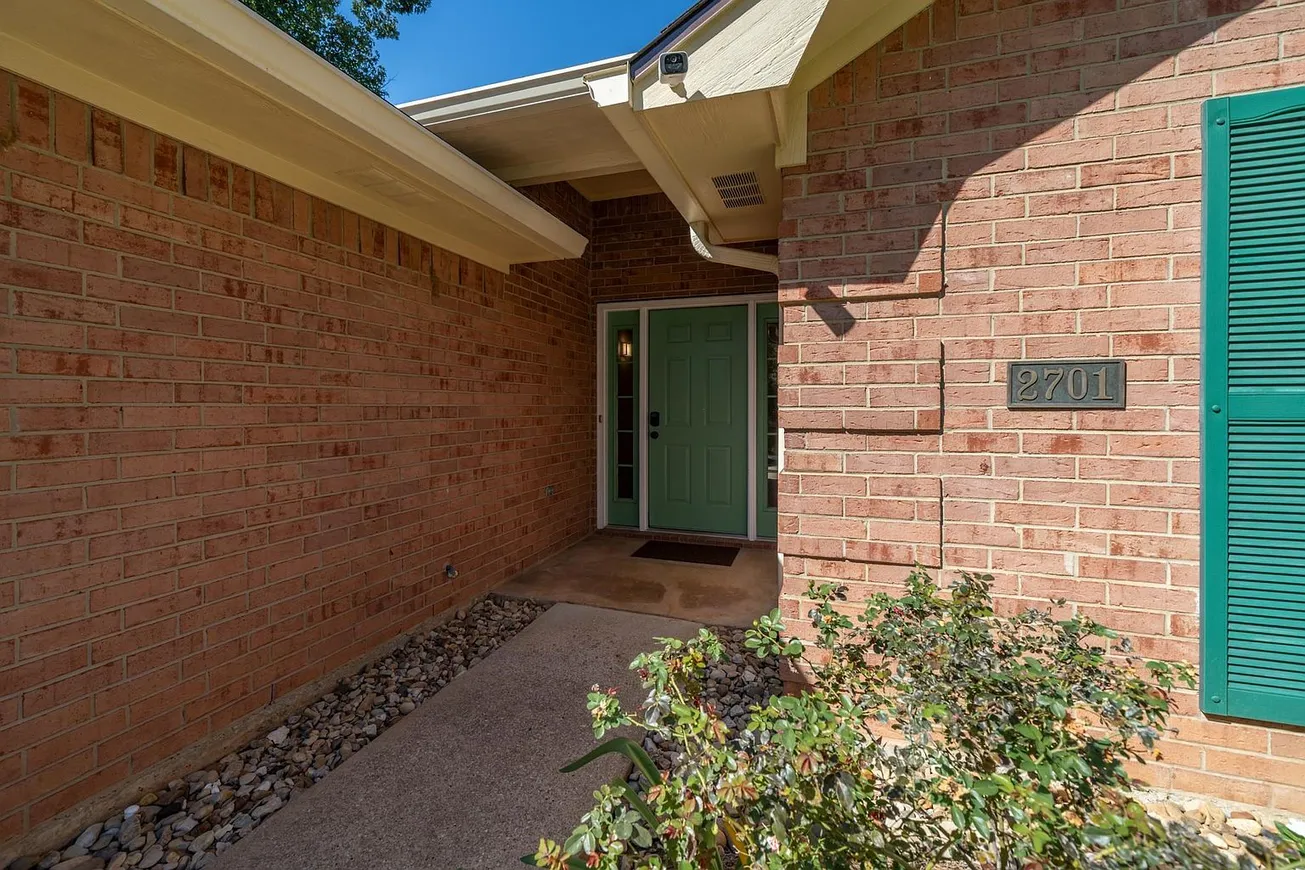 Longview, TX Garden Home with 3 Bedrooms and 0.25-Acre Lot photo 4