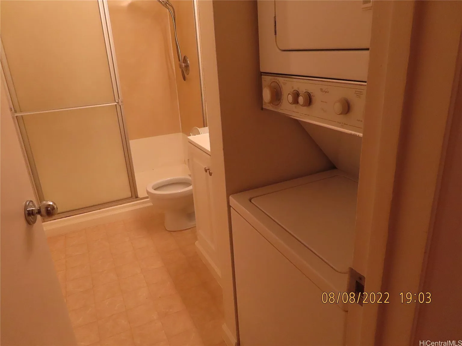 Crosspointe 2-Bedroom Leasehold Townhouse with Loft in Honolulu photo 10
