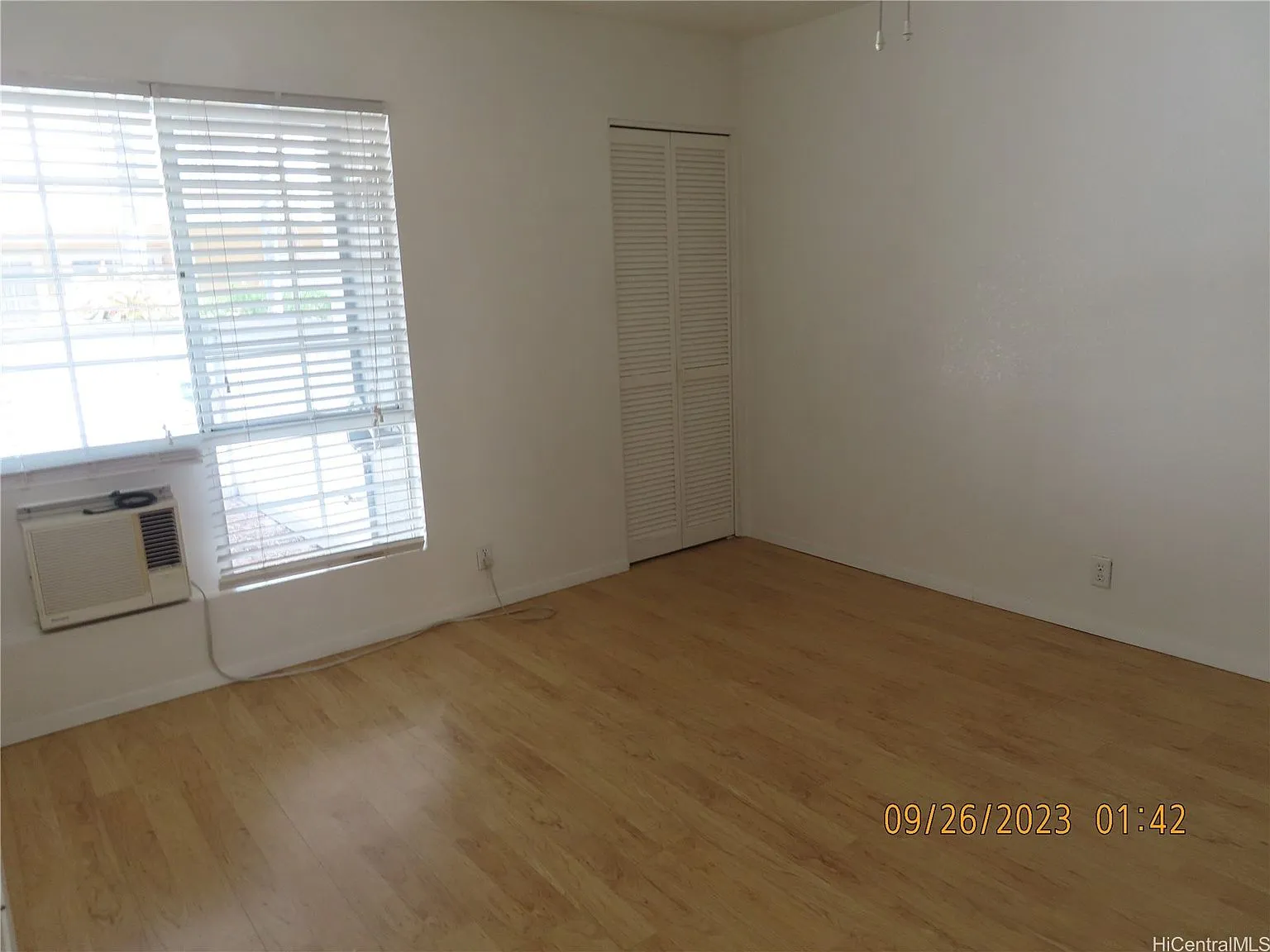 Crosspointe 2-Bedroom Leasehold Townhouse with Loft in Honolulu photo 9