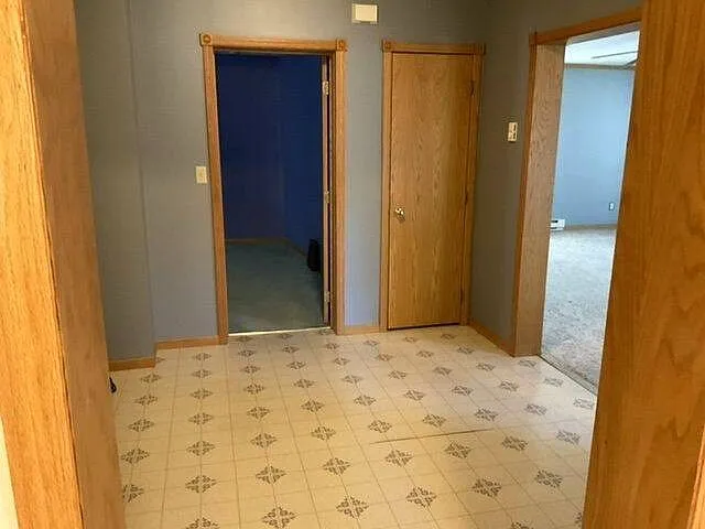 Charming 3-Bedroom Home with Attached Garage for Sale at 317 5th St SE, Rugby, ND photo 10