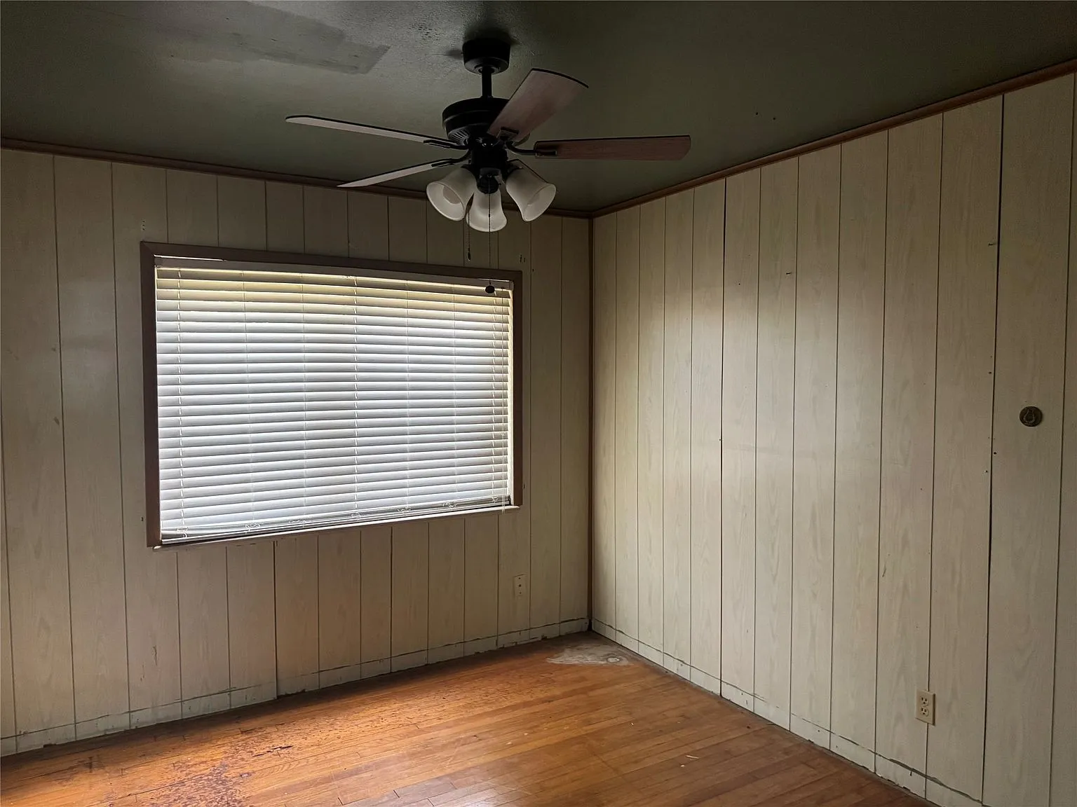 3-Bedroom Garland, TX Home with 1,311 Sq Ft photo 5