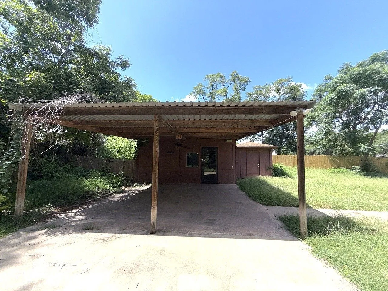 Athens, TX Home for Sale with 0.387-Acre Lot and Workshop photo 6