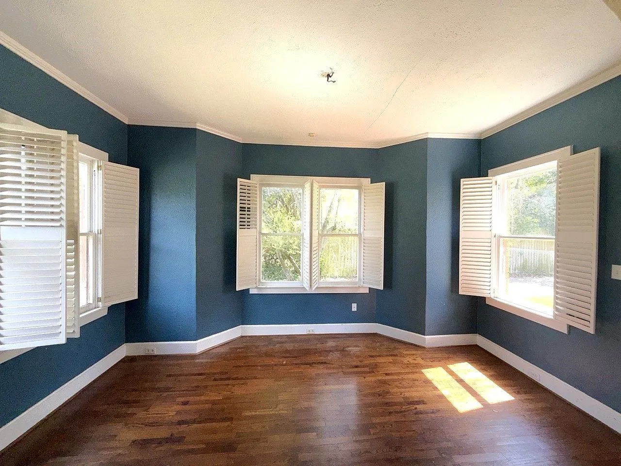 Athens, TX Home for Sale with 0.387-Acre Lot and Workshop photo 9