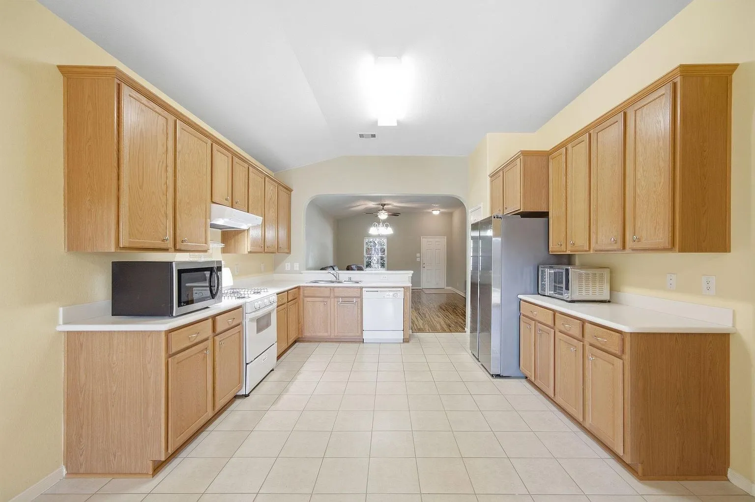 Katy, TX Corner-Lot Home for Sale with 3 Bedrooms and Covered Patio photo 10